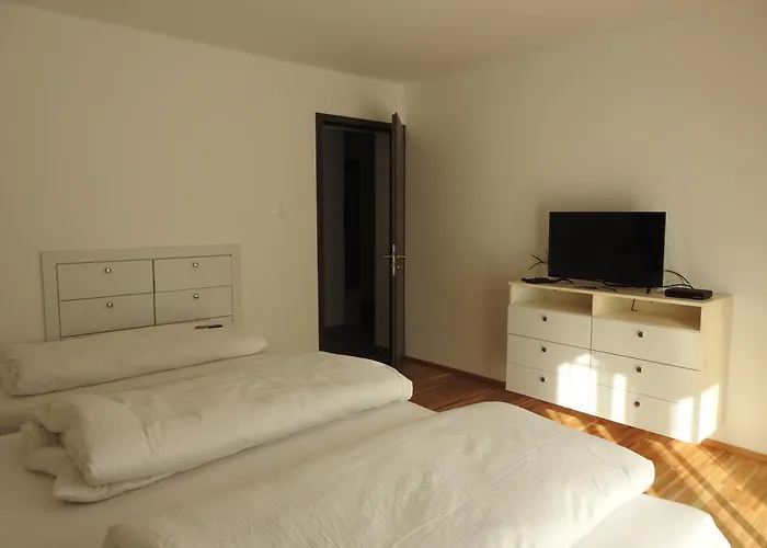 Harmonia Vendeghaz, Klima, Kerekparos Barat Szallashely * Bükkszék