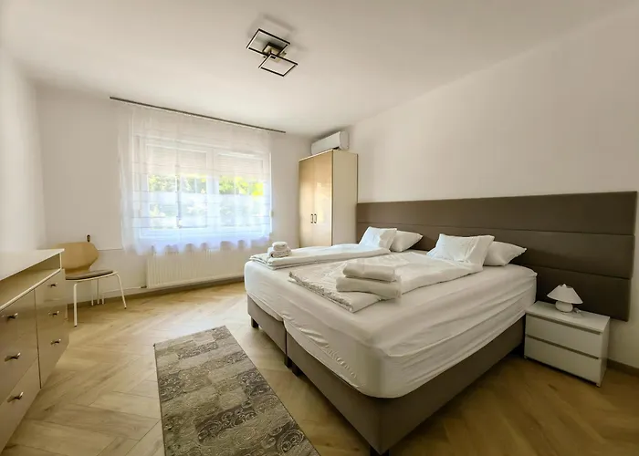 Harmonia Vendeghaz, Klima, Kerekparos Barat Szallashely Apartament