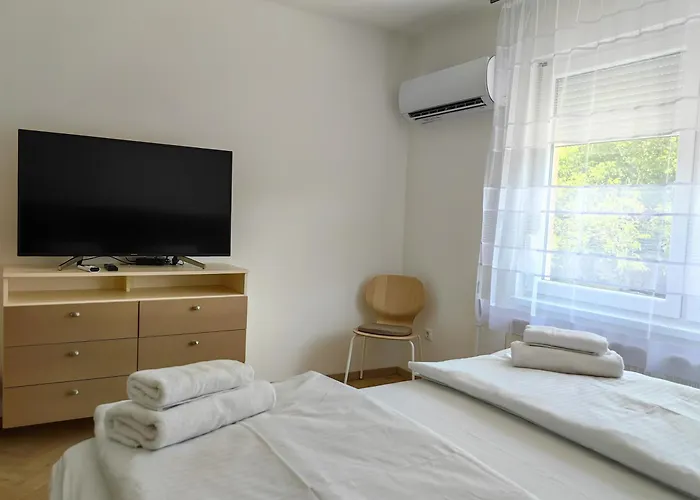 Harmonia Vendeghaz, Klima, Kerekparos Barat Szallashely Apartament *